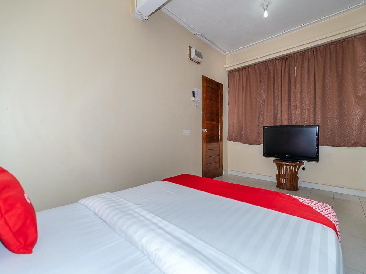 Oyo 89932 Dd Homestay Kota Kinabalu Exterior photo